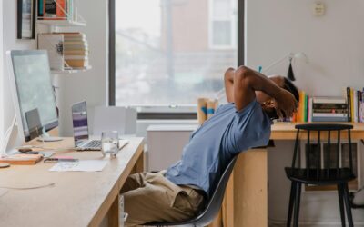Chair massage helps desk jockeys!
